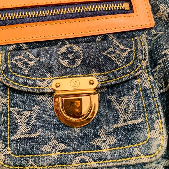 LOUIS VUITTON Blue Denim Monogram Denim Baggy PM - Picture 4 of 8